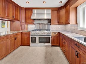 12 Pilgrim Avenue, Yonkers NY 10710