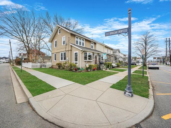 30 Scranton Avenue, Lynbrook NY 11563