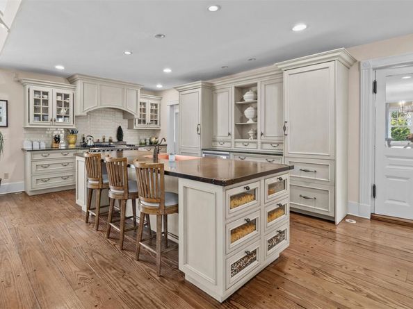 44 Beach Lane, Westhampton Beach NY 11978