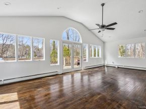 37 Soundview Road, Huntington NY 11743