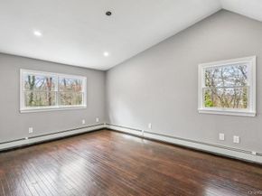 37 Soundview Road, Huntington NY 11743