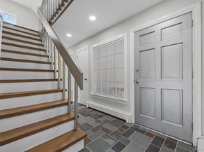 28 Sanford Street, Huntington Station NY 11746