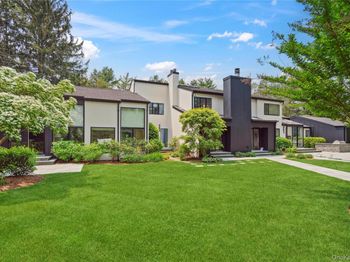295 Foxhunt Crescent