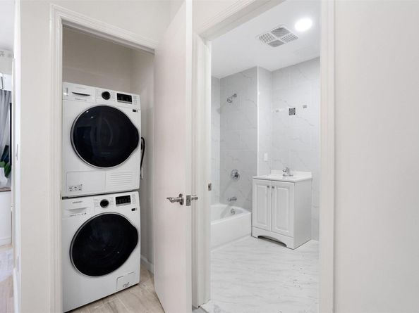 150-23 Barclay Avenue 3H, Flushing NY 11355