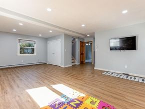 34 Dennis Lane, Bethpage NY 11714
