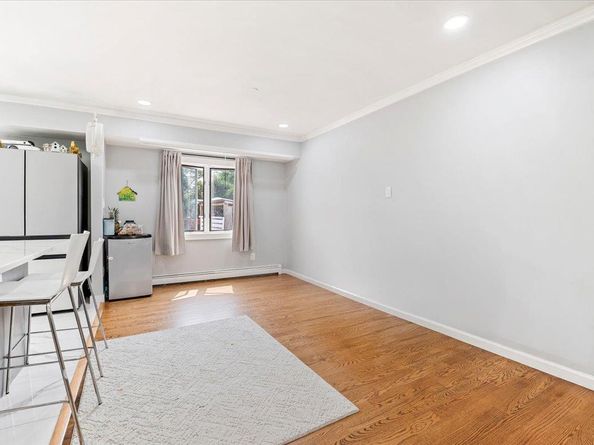 34 Dennis Lane, Bethpage NY 11714