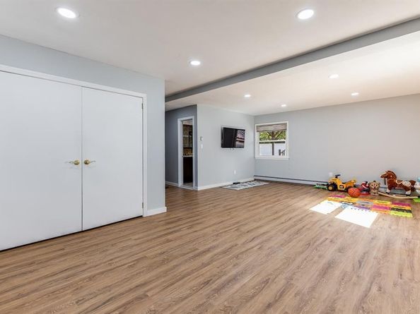 34 Dennis Lane, Bethpage NY 11714