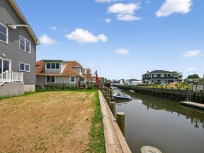 1116 Washington Place, Baldwin Harbor NY 11510