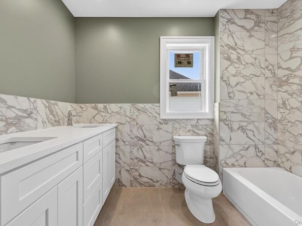 1116 Washington Place, Baldwin Harbor NY 11510