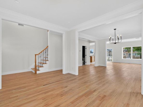 1116 Washington Place, Baldwin Harbor NY 11510