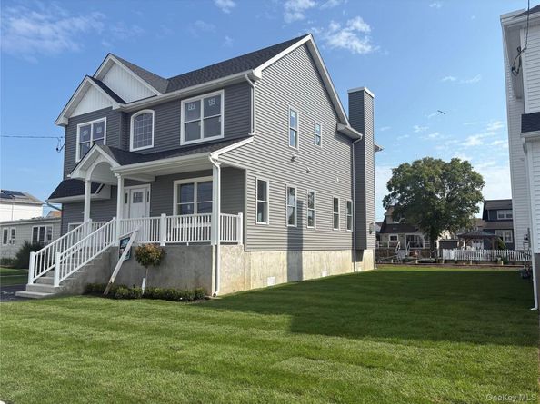 1116 Washington Place, Baldwin Harbor NY 11510