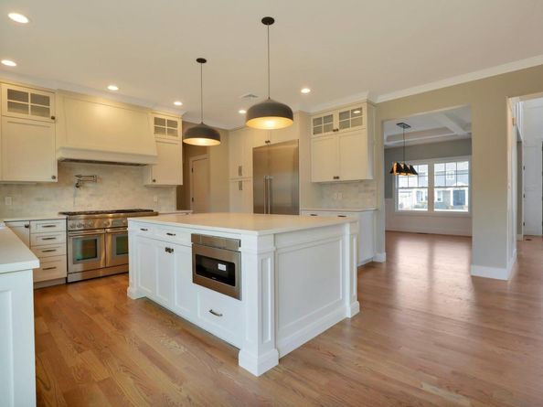 17 Madison Avenue, Jericho NY 11753