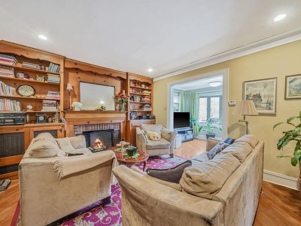 8511 169th Street, Jamaica Hills NY 11432