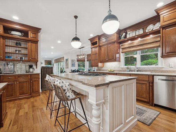 95 Huntington Bay Road, Huntington NY 11743
