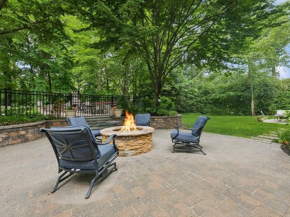 95 Huntington Bay Road, Huntington NY 11743