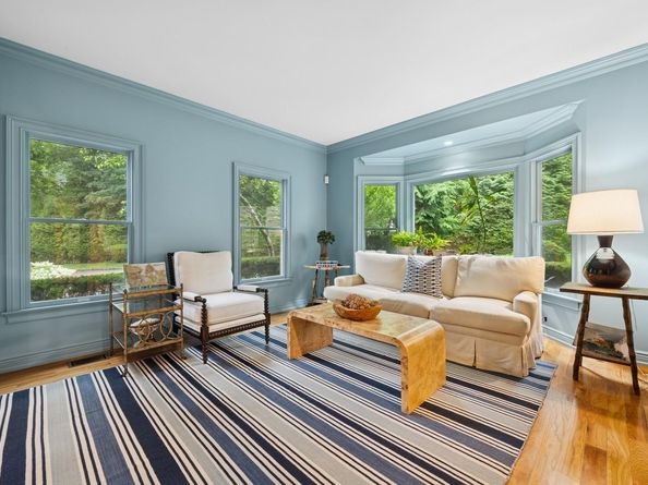 95 Huntington Bay Road, Huntington NY 11743