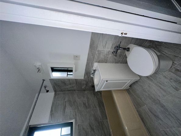 1503 Metropolitan Avenue 7E, Bronx NY 10462