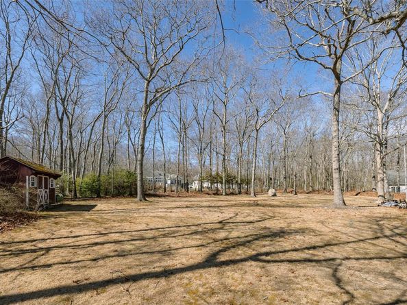 61 Gardiners Bay Drive, Shelter Island NY 11964