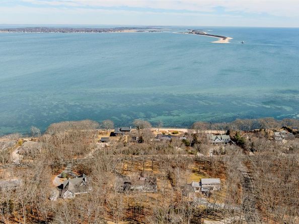 61 Gardiners Bay Drive, Shelter Island NY 11964