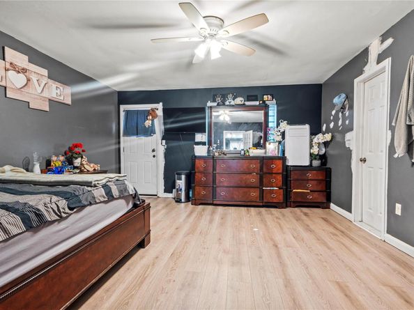 124 Beach 27th Street, Far Rockaway NY 11691