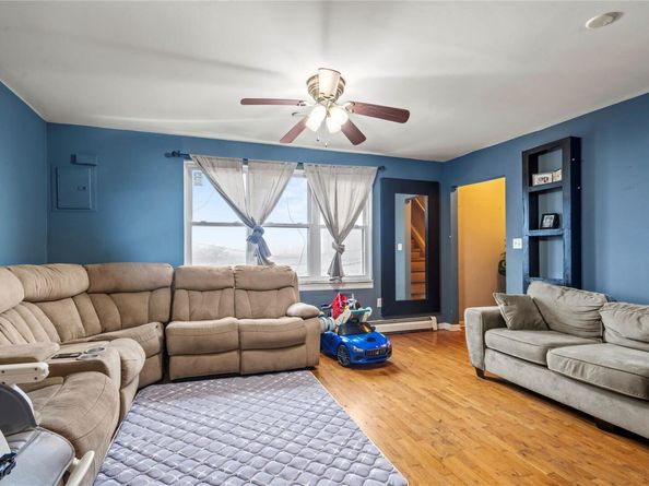 124 Beach 27th Street, Far Rockaway NY 11691