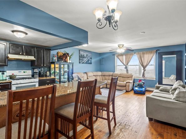 124 Beach 27th Street, Far Rockaway NY 11691