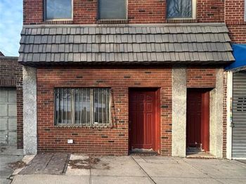75-11 MYRTLE Avenue