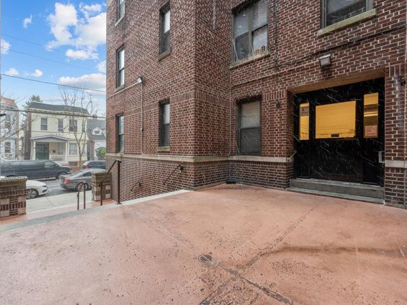 3279 Hull Avenue 18, Bronx NY 10467