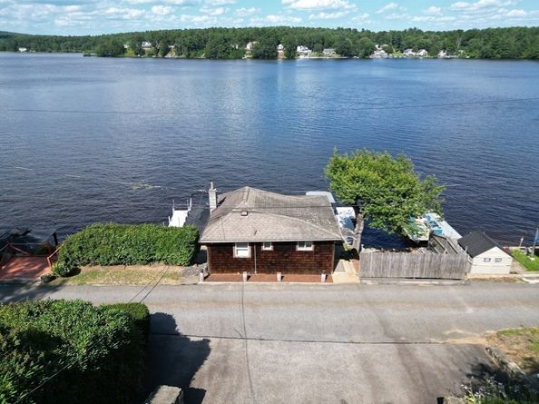 21-22 Beach Drive, West Brookfield MA 01585