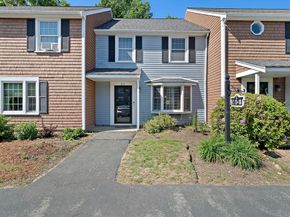 60 Pattison St 17, Abington MA 02351