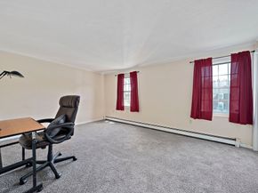 60 Pattison St 17, Abington MA 02351