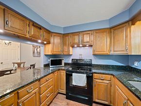 60 Pattison St 17, Abington MA 02351