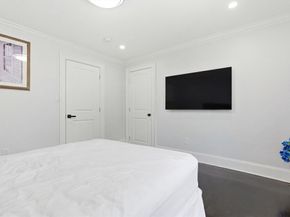 52 Ridgewood Rd, Milton MA 02186