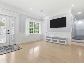 52 Ridgewood Rd, Milton MA 02186