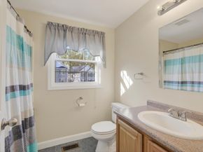 80 Pinehurst Ave 19, Billerica MA 01821