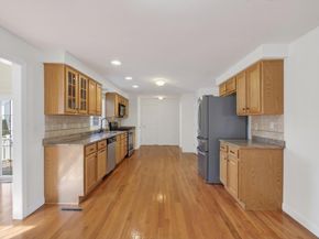 80 Pinehurst Ave 19, Billerica MA 01821