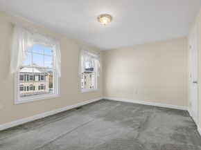 80 Pinehurst Ave 19, Billerica MA 01821