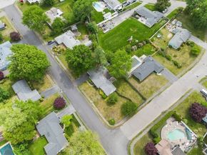 6 Antrim Rd, Peabody MA 01960