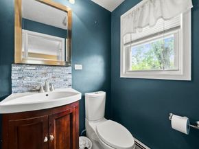 6 Antrim Rd, Peabody MA 01960