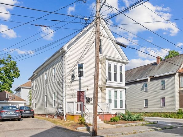 10 Essex St, Brockton MA 02301