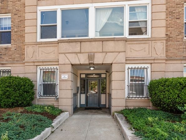 238 S Huntington Ave 1, Boston MA 02130