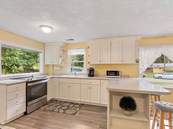 17 Parlee Road, Chelmsford MA 01824