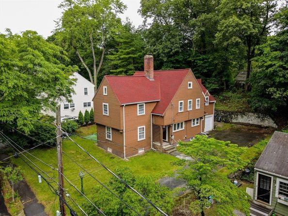 39 Holman Rd, Newton MA 02466