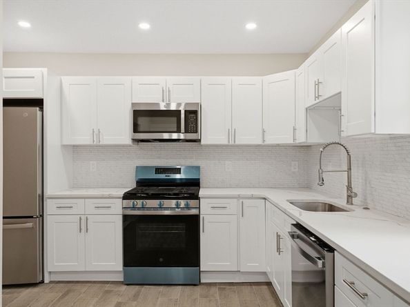 11 Mount Pleasant St 11, Waltham MA 02452
