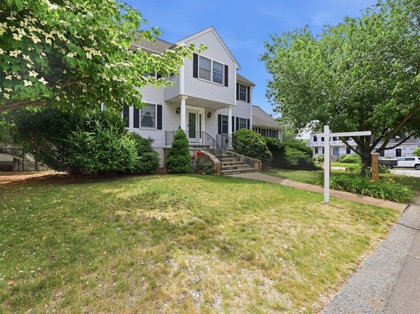 50 Weyfair Path, Weymouth MA 02190