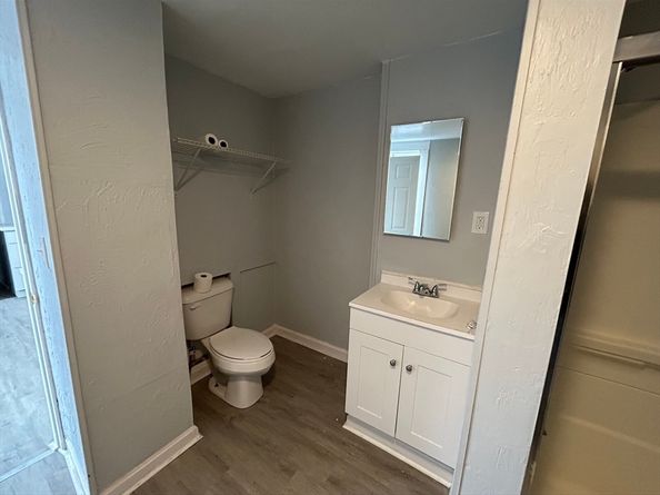 27 North St, Worcester MA 01605