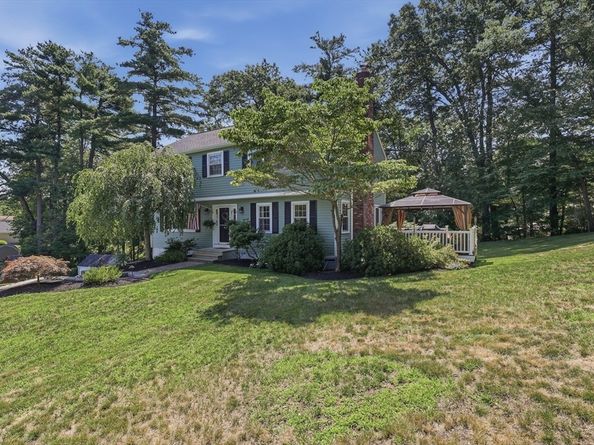 4 Martin Circle, Hudson MA 01749
