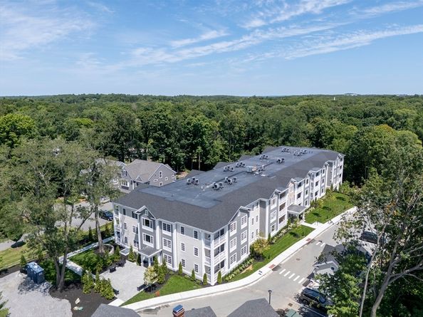 93 Bedford Street 104, Lexington MA 02420