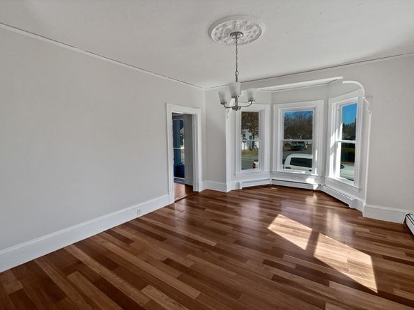 293 Grafton St, Brockton MA 02301