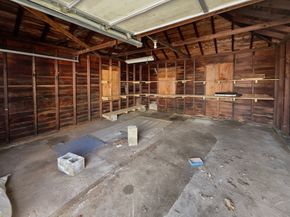 293 Grafton St, Brockton MA 02301